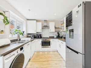 Kitchen- click for photo gallery